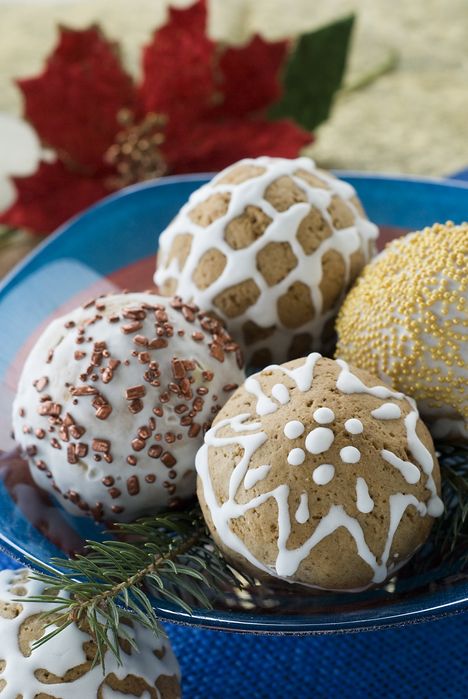 Foremki do stworzenia bombek z piernika