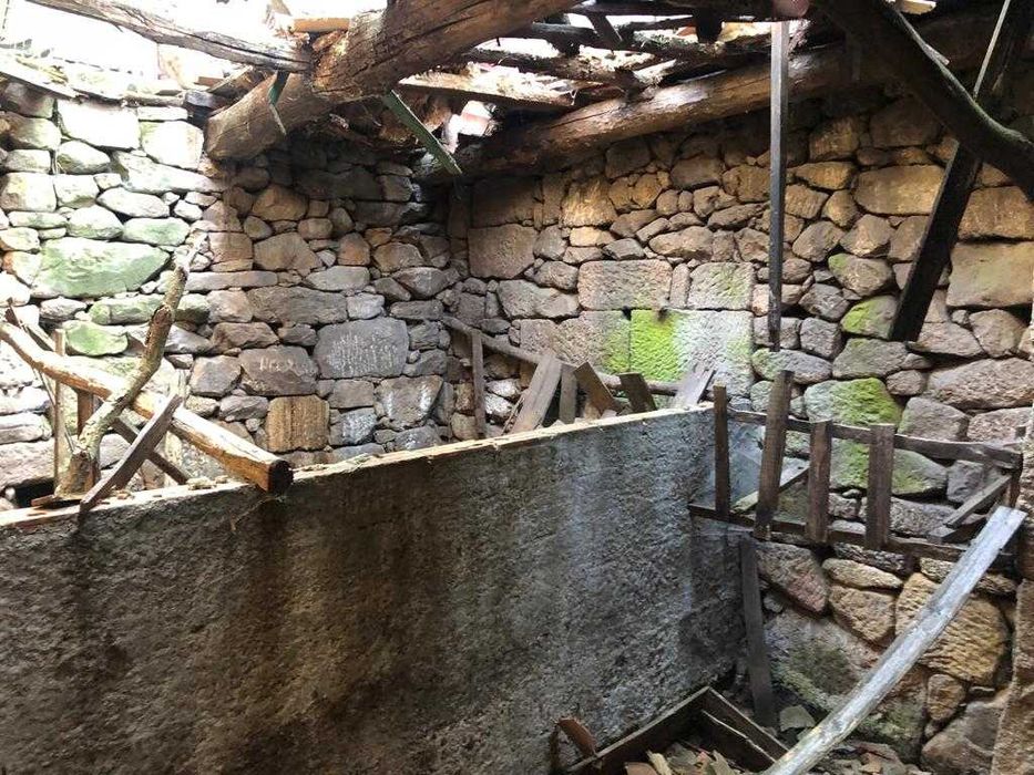 Moradia em Mareco - Penalva do Castelo-Lamego (Excelente Oportunidade)