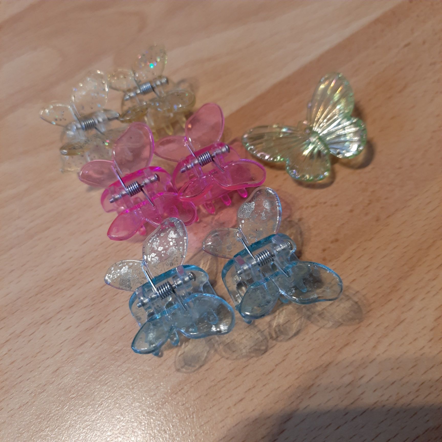 Nowe spinki do włosów motylki