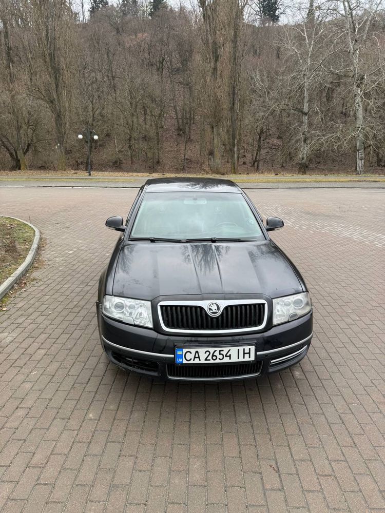 Skoda Superb  V6 2.8