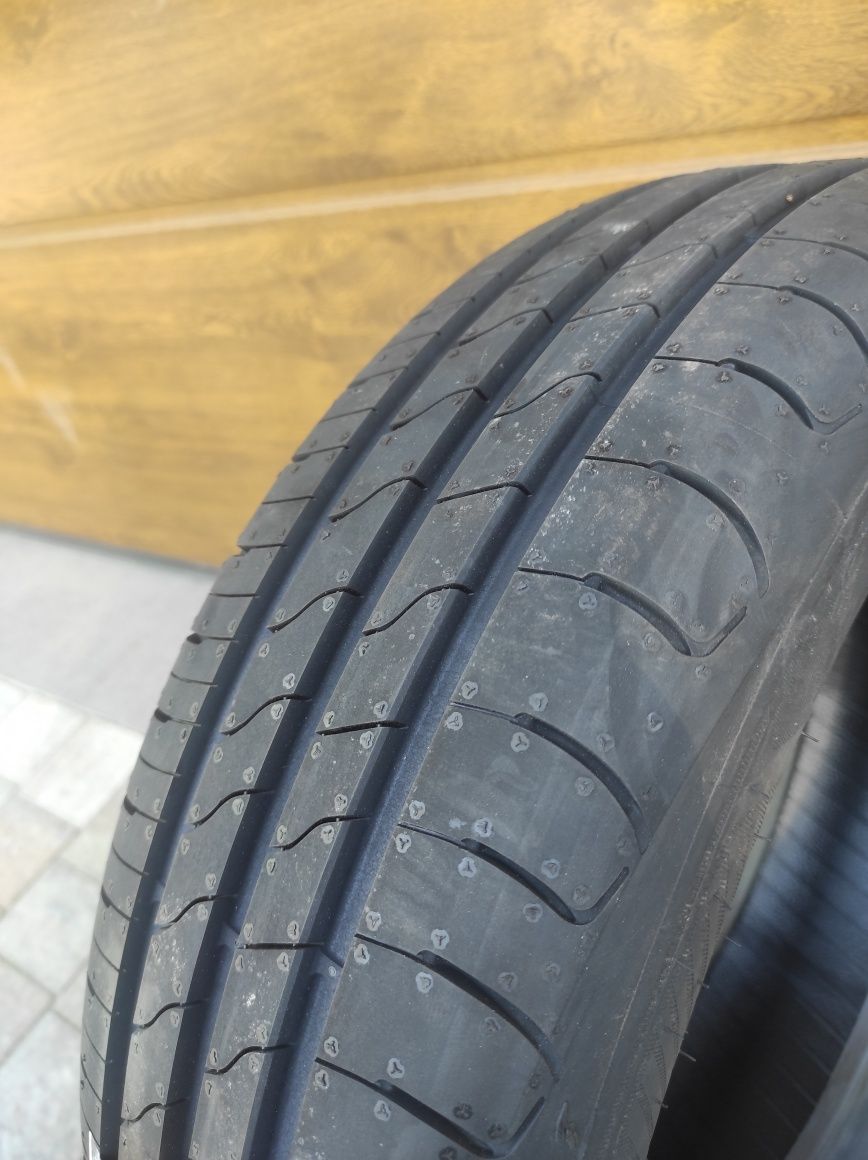 M opona GOODYEAR Efficient Grip Compact 2  175/65R15