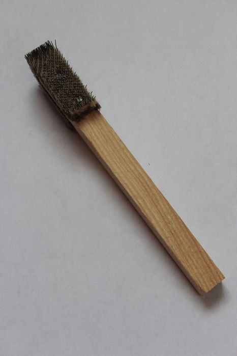 Щетки для чистки кастрюль, сковородок и другой кухонной посуды