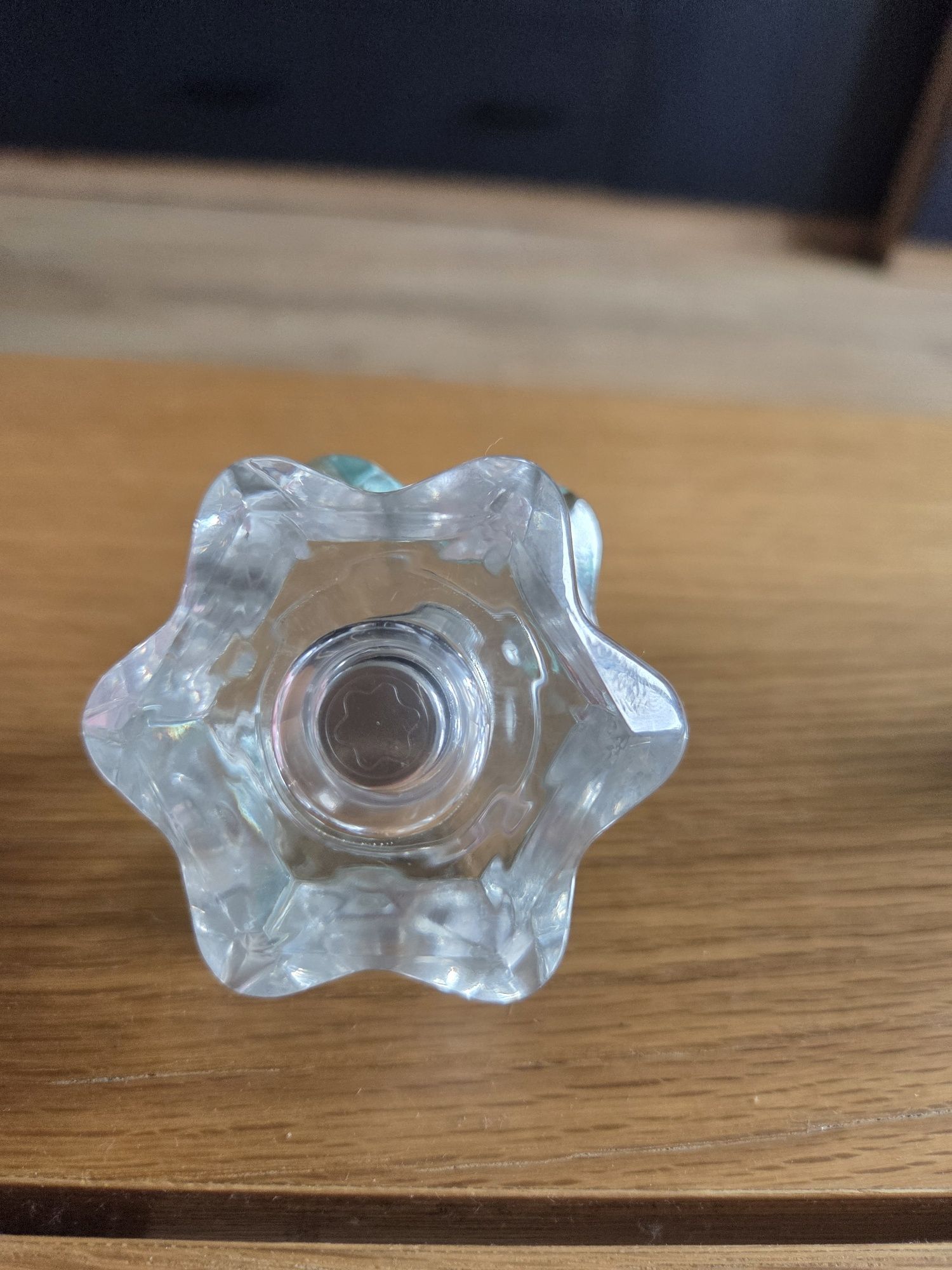 Pusty flakon po perfumach