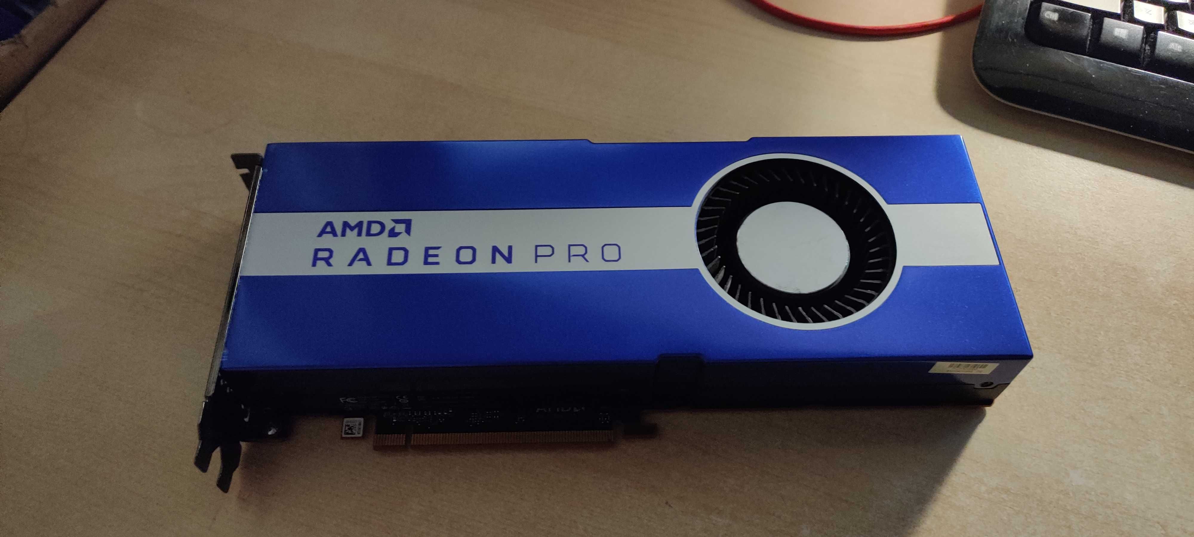 Karta graficzna Radeon PRO W5700