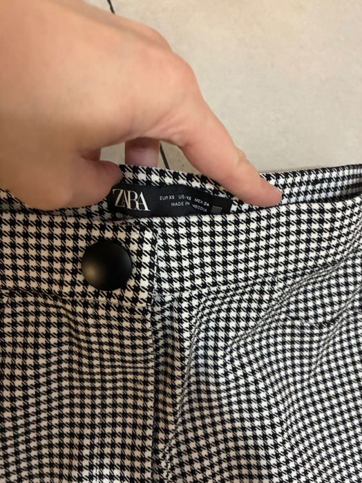 Zara w pepitkę XS rurki
