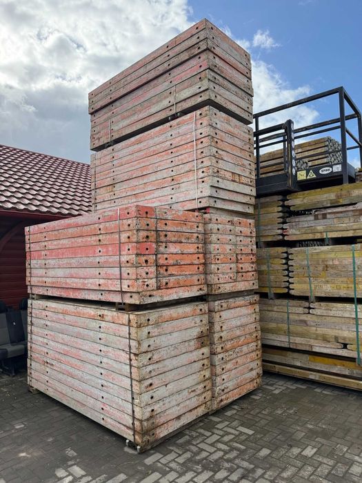 Szalunki Peri Domino