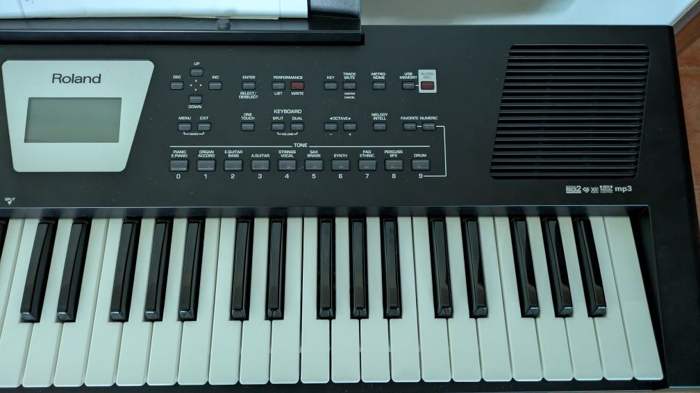 Organ piano Roland BK-3 Teclado de Acompanhamento