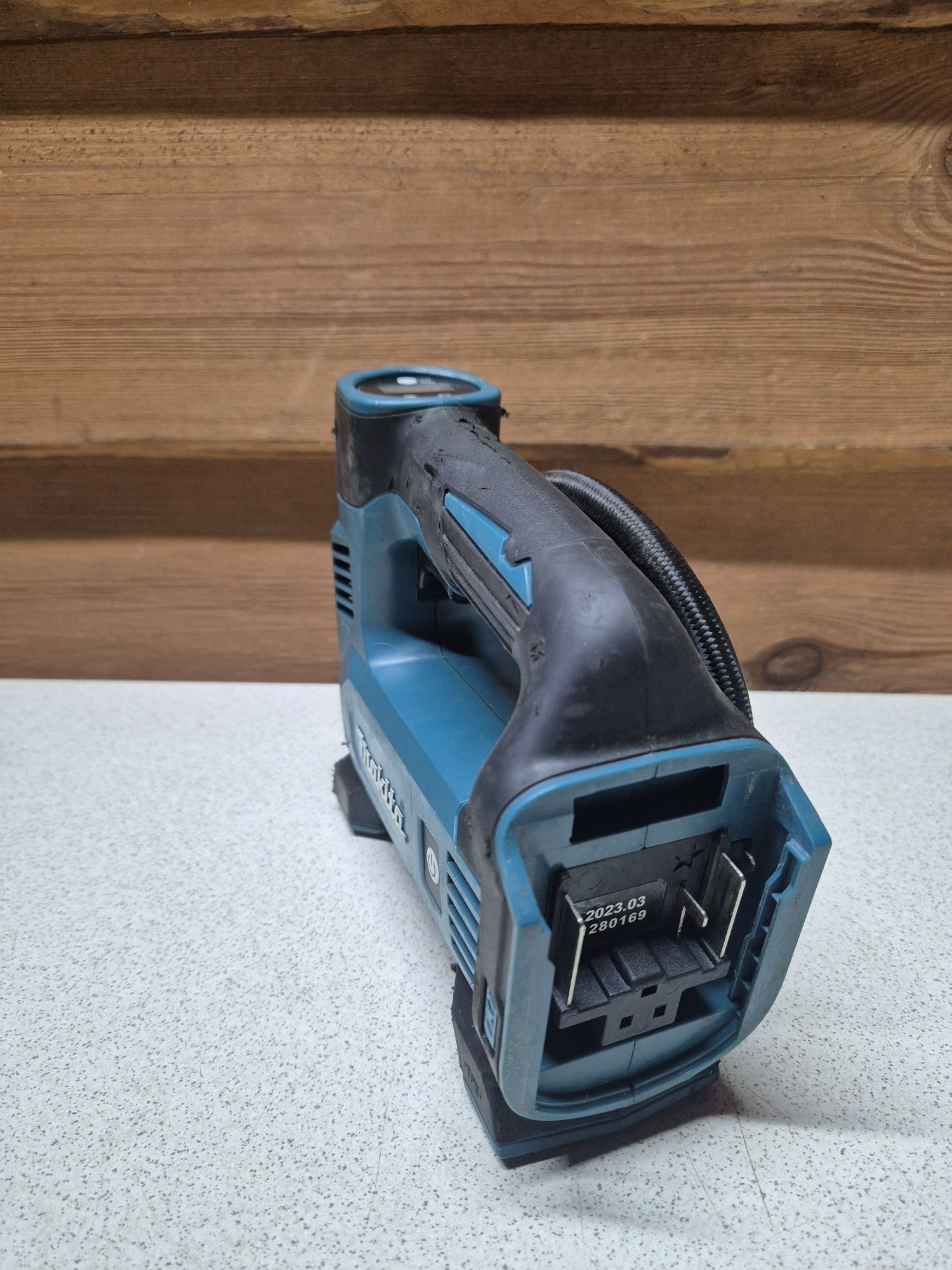 Makita Kompresor Akumulatorowy