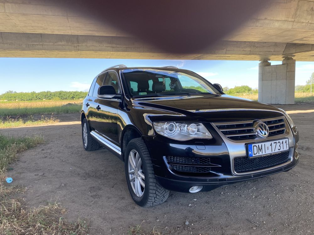 Sprzedam samochòd Volkswagen Touareg 2006 r, 3.0 D Automat w dobrym st