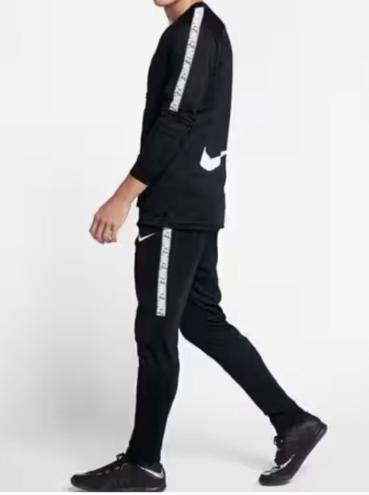 Крутий спортивній  костюм Nike ( XL)