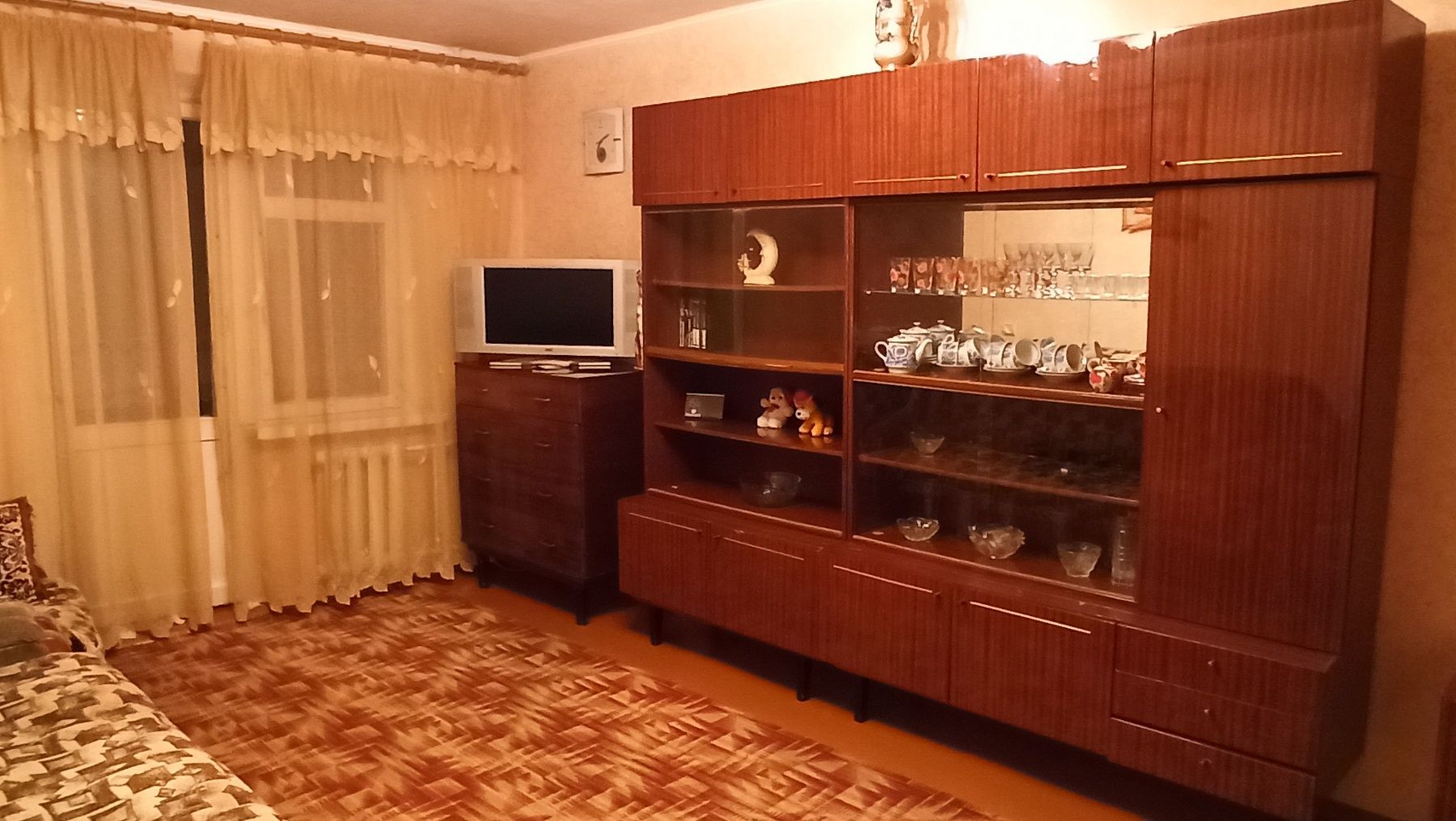 Продам 2-х комнатную квартиру на Одесской недалеко от Роста