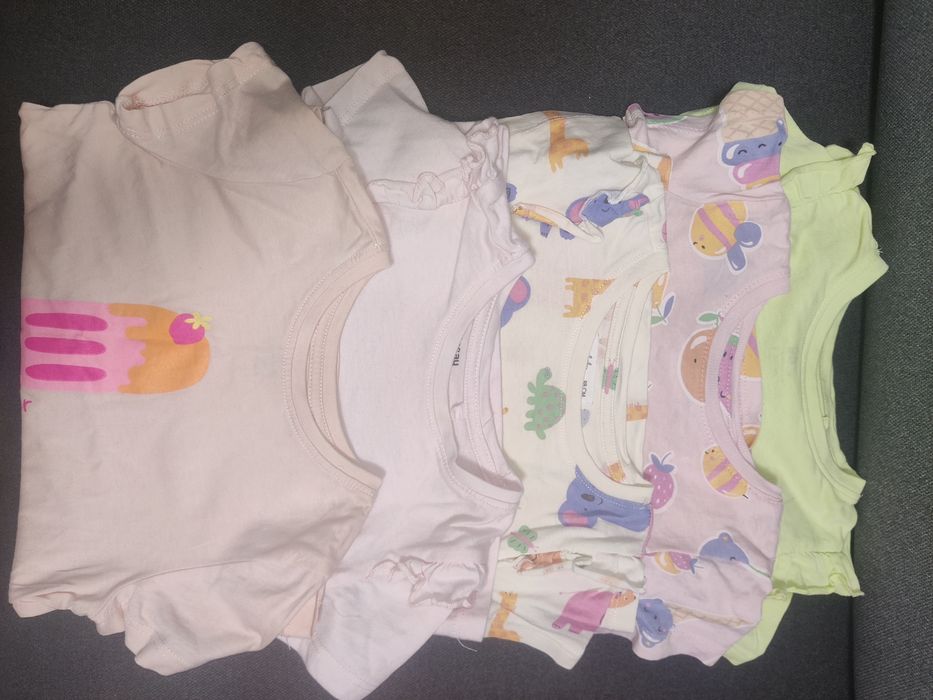 Koszulki w rozmiarze 98