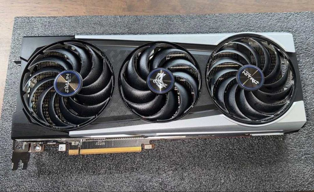 AMD Radeon RX 6800 XT 16 GB GDDR6 / Відеокарта