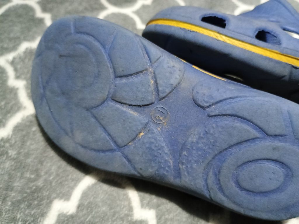 Niebieskie  buty sandały sandałki klapki r. 27