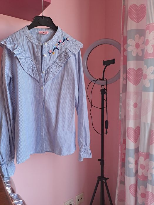 Blusas meninas 10 a 13 anos 10€ cada
