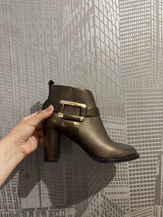 Нові осінні/весняні сапоги. 38 розмір.