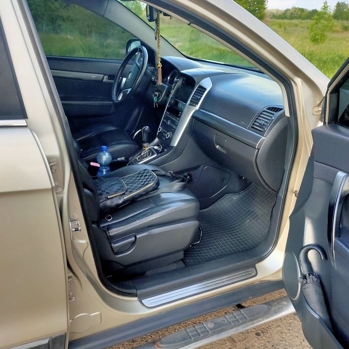 Chevrolet Captiva 2.0 4x4 , 7 місць