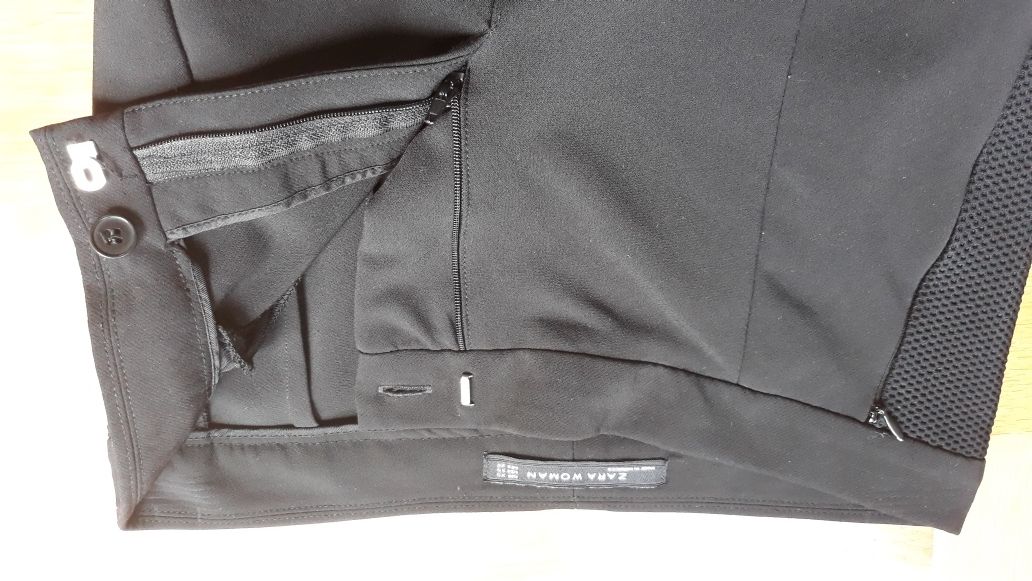 Czarne ciepłe legginsy joggersy ZARA, XS