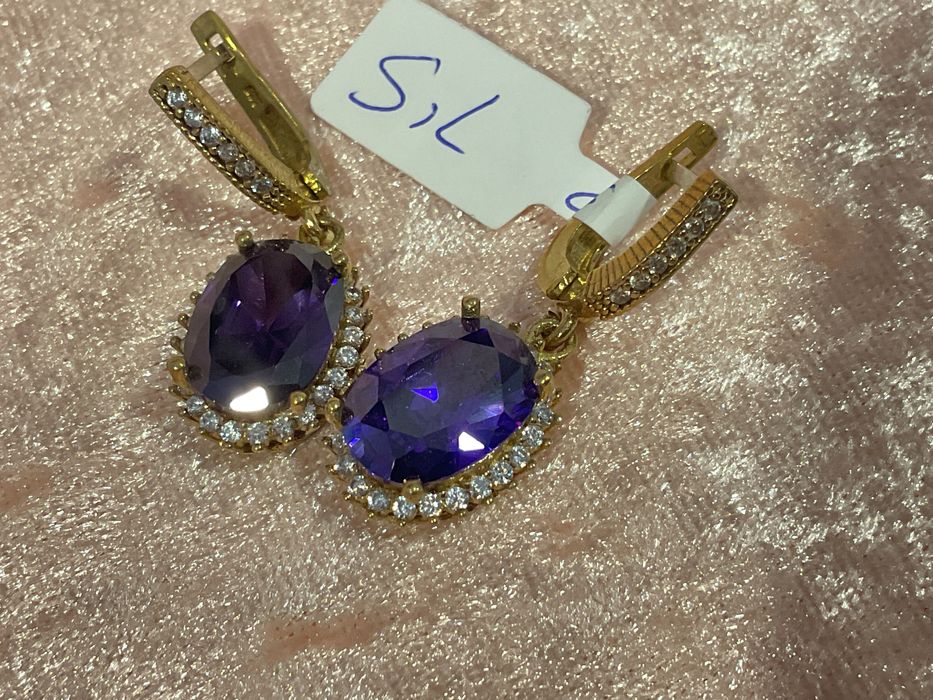 Brincos prata banho ouro t,3,5 cm.   outros anúncios abaixo