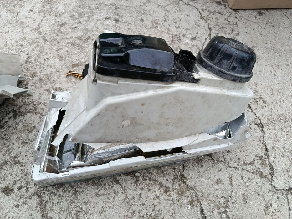 Фари на Skoda Octavia A4