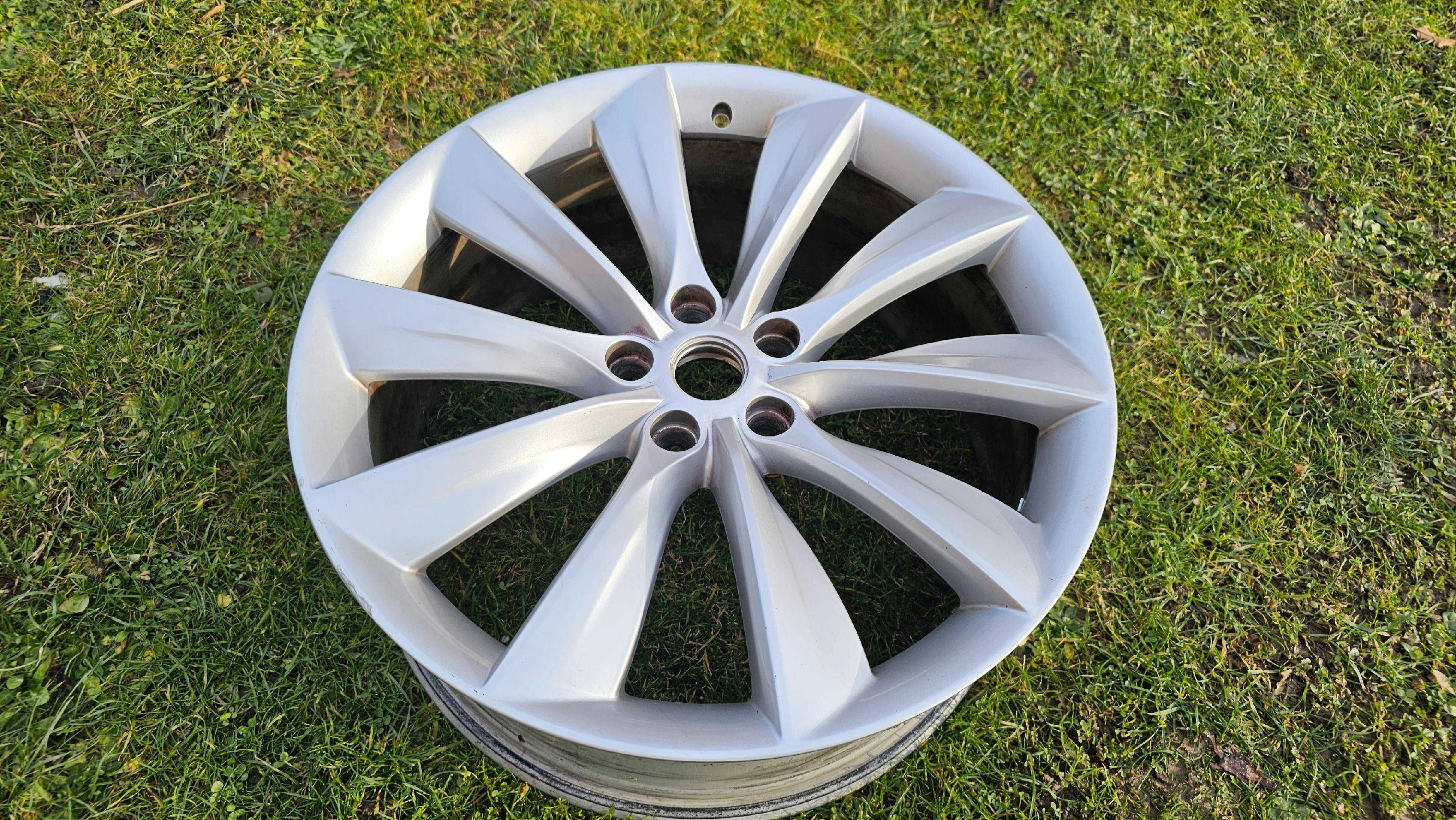 Felga Tesla Model S '21 polecam 21x8,5