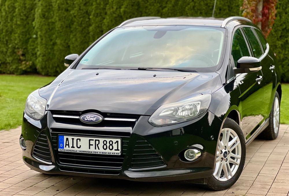 Ford Focus 1.6 benzyna // bogate wyposażenie // super stan
