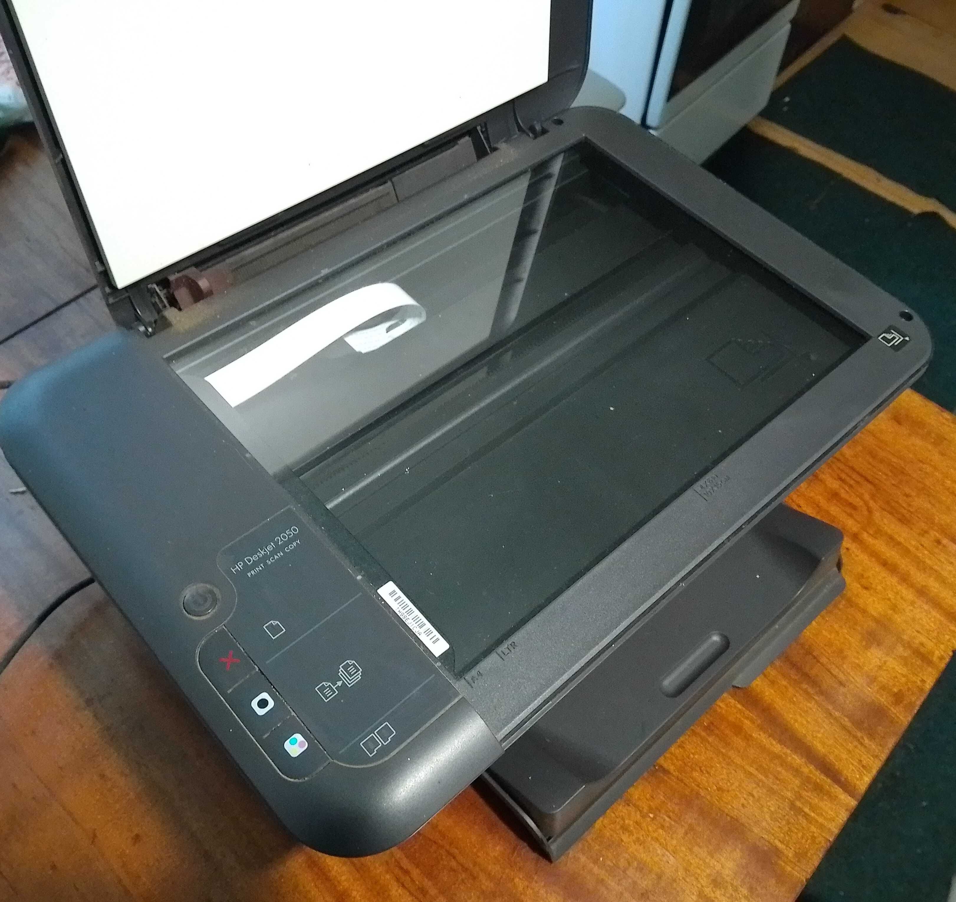 МФУ HP Deskjet 2050