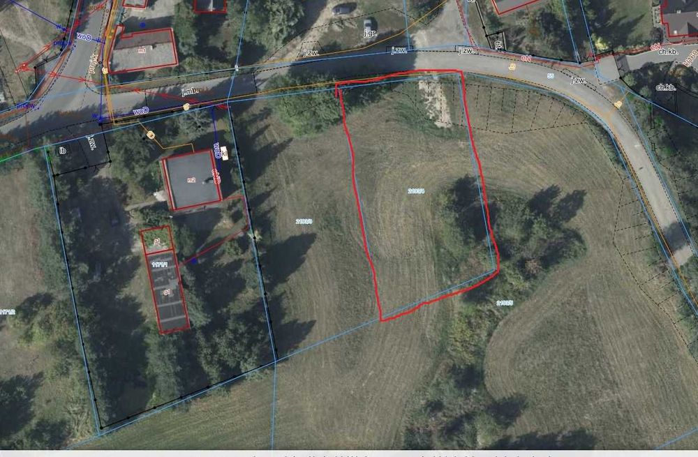 Śliczna działka w Słupcy otoczona łąkami 14 arów.