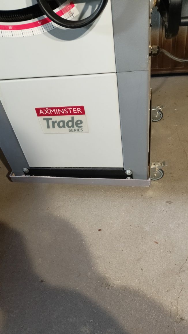 Piła tarczowa Axminster stołowa