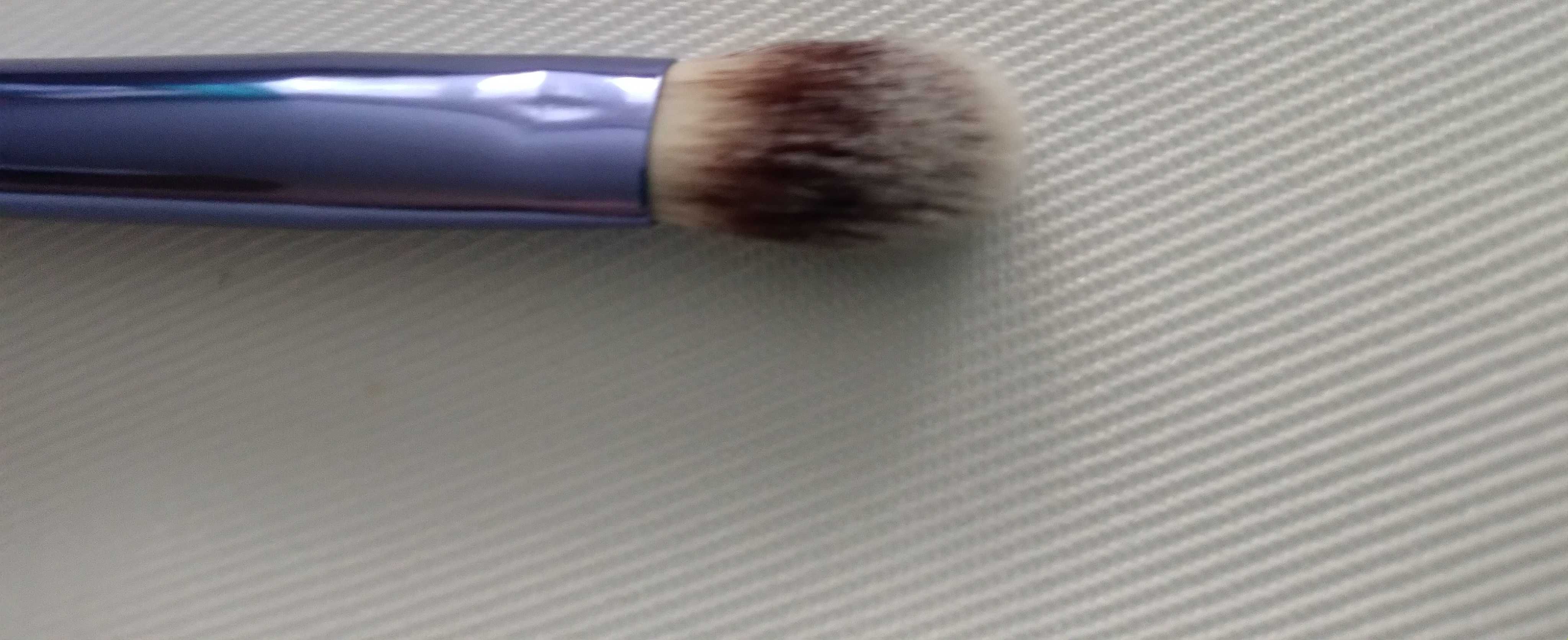 Pędzelek do cieni Eye shader Brush