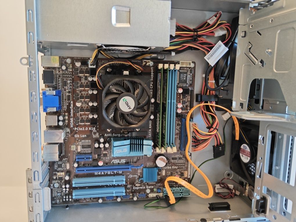 Komputer AM3 phenom II x2 550 z aktywowanym pełnym pakietem Microsoft