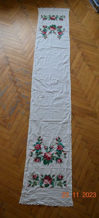 Рушник вышитий "Розы". Каленкор. Объёмная вышивка крестиком. 245х43 см