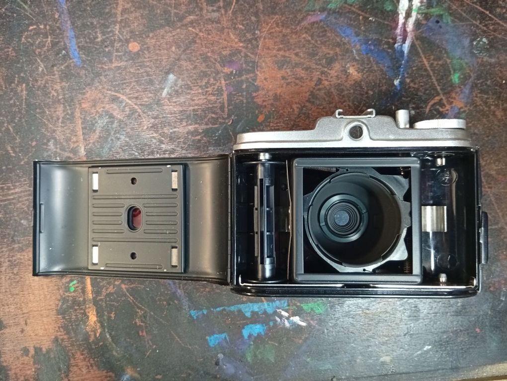 Curiosa e funcional Agfa isola 1