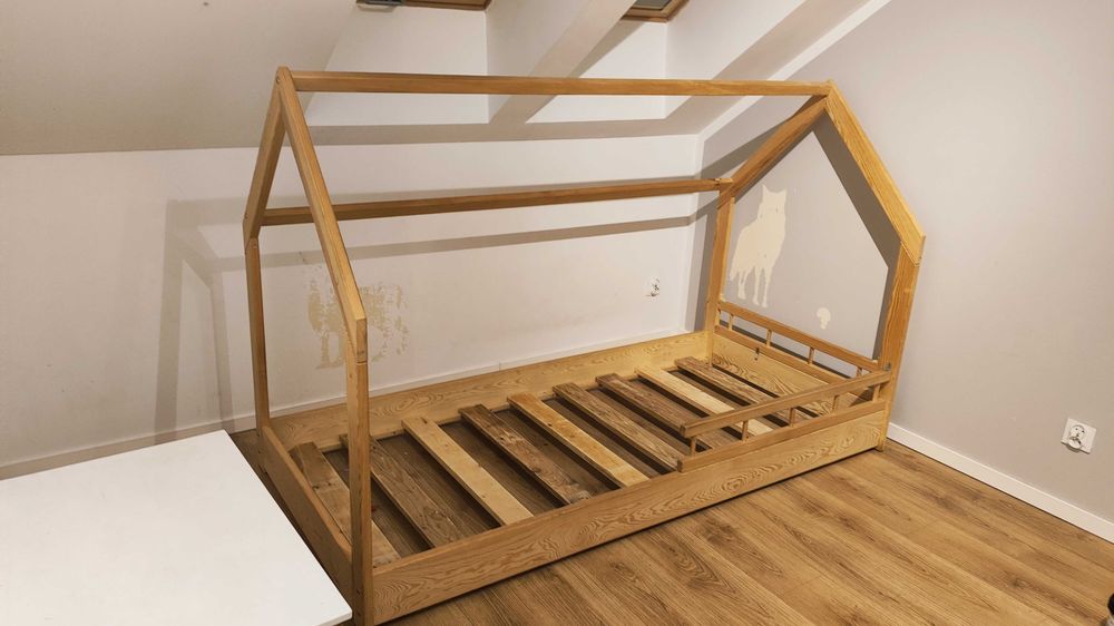 łóżko drewniane domek 90*200