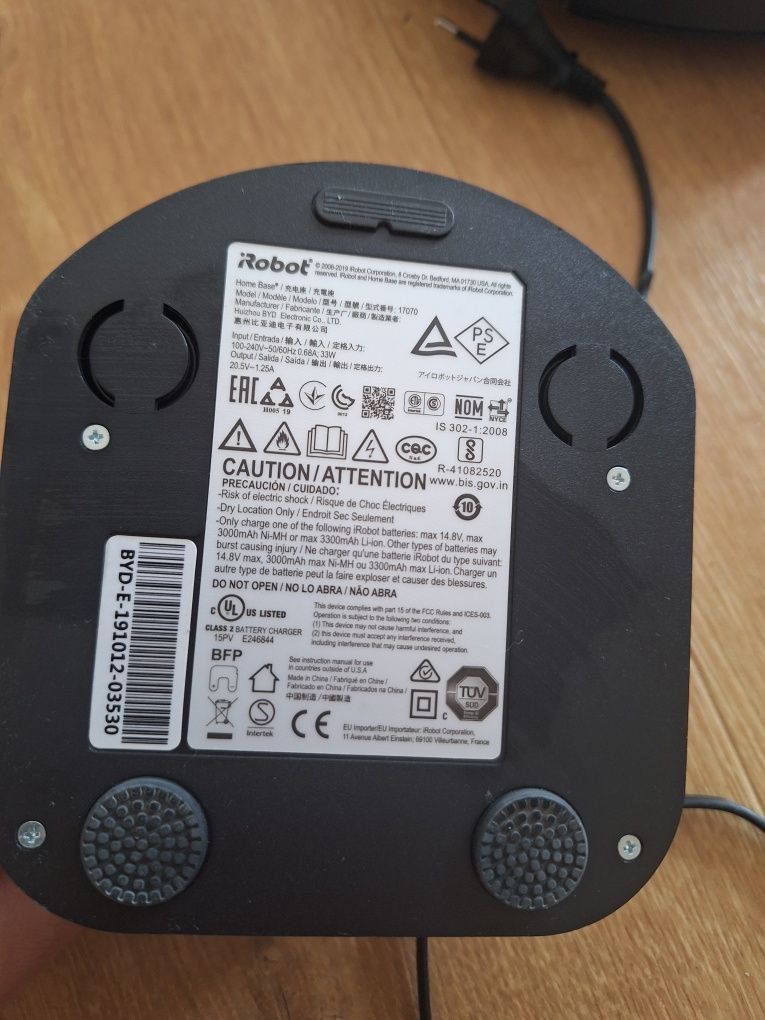 Robot sprzątający iRobot Roomba 676 czarny
