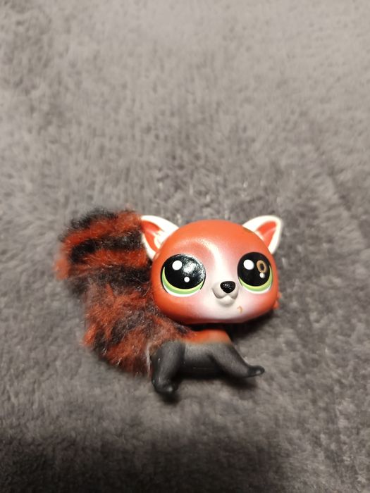 Figurka LPS Panda czerwona