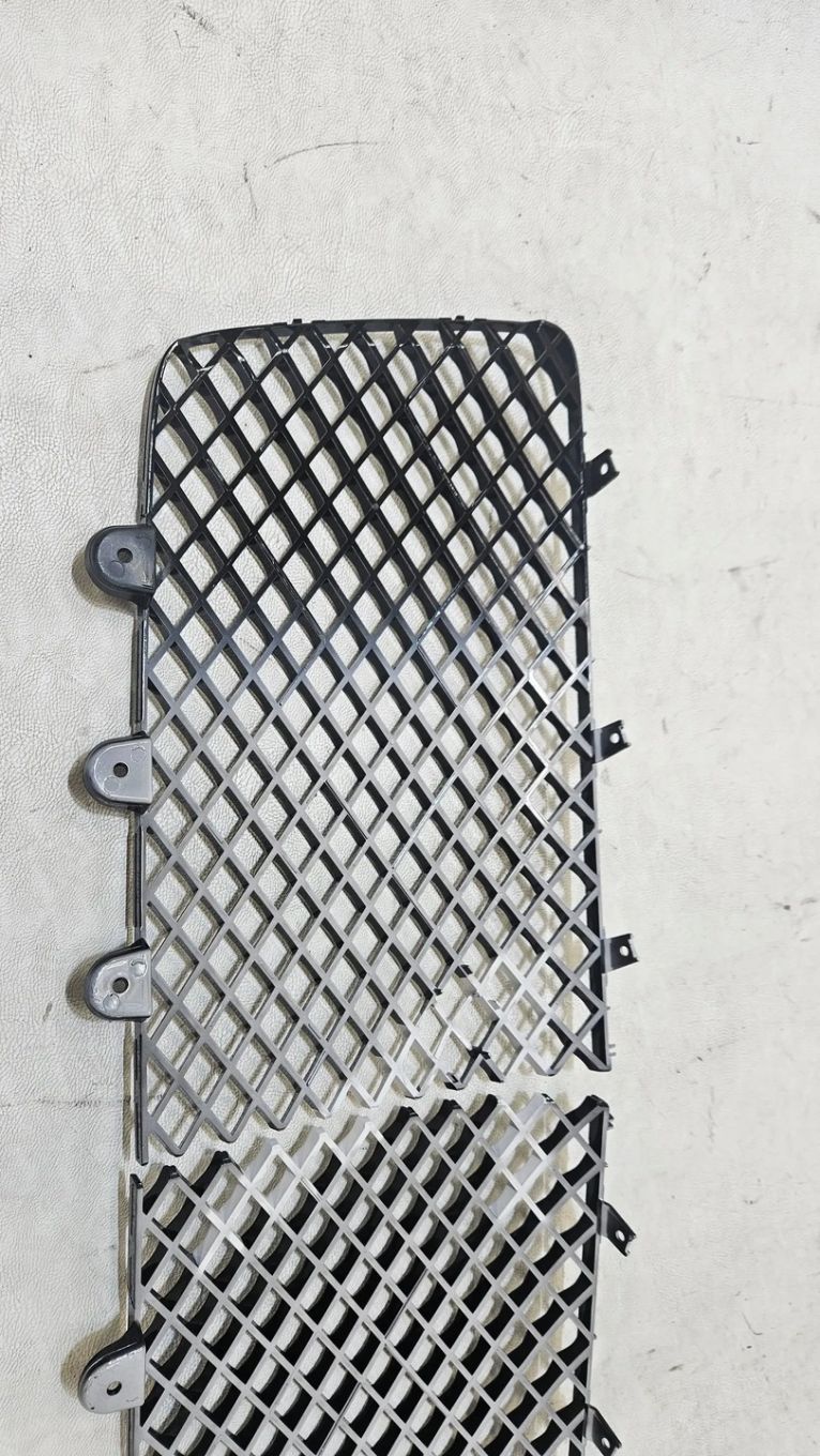 GRILL GRIL ATRAPA BENTLEY CONTINENTAL CONTINENTAL LE MANS COLLECTION 3SD