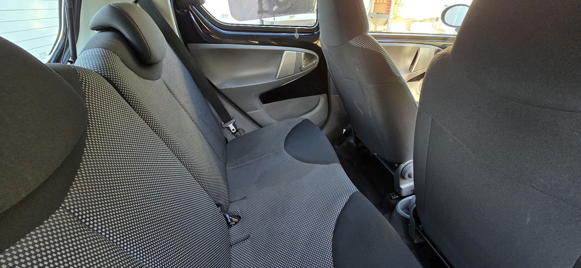Toyota Aygo 2010  AC  5 portas