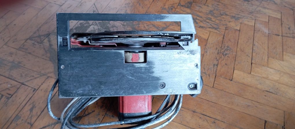 Pilarka tarczowa Hilti
