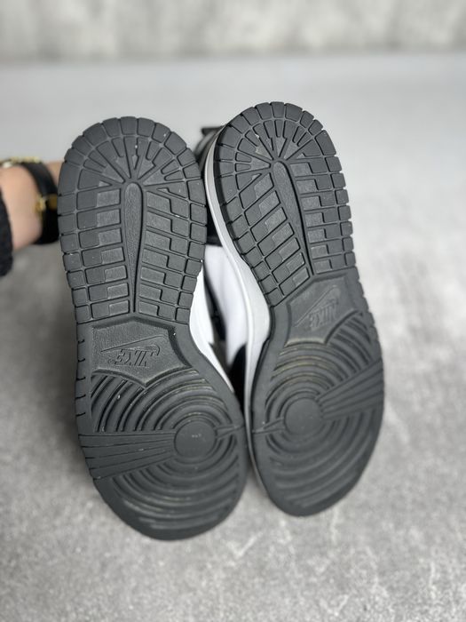 Кросівки Nike Dunk High Black White 40(25,5)