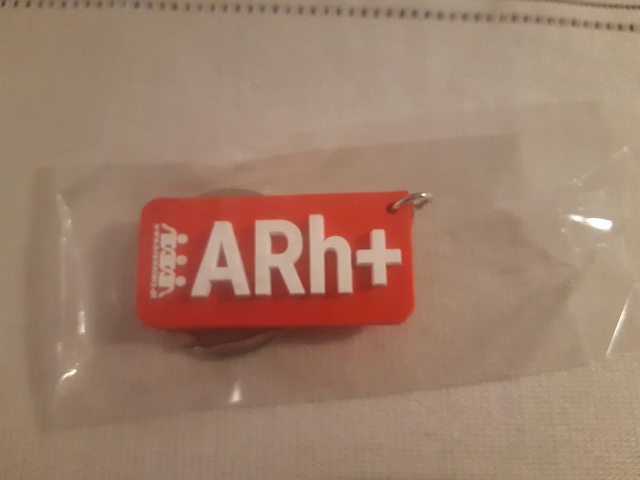 Brelok breloczek honorowego dawcy krwi hdk