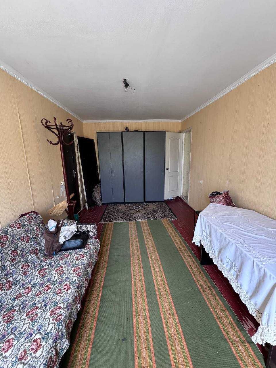 № 13400 - 2 к. квартира, Польова, Космонавтів, 5/9 пов., цегла