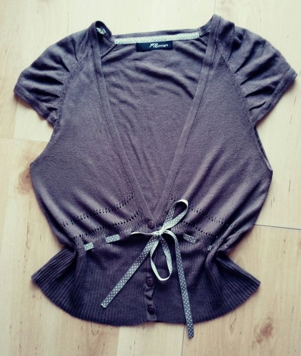 Sweter bolerko ze wstazka jane norman