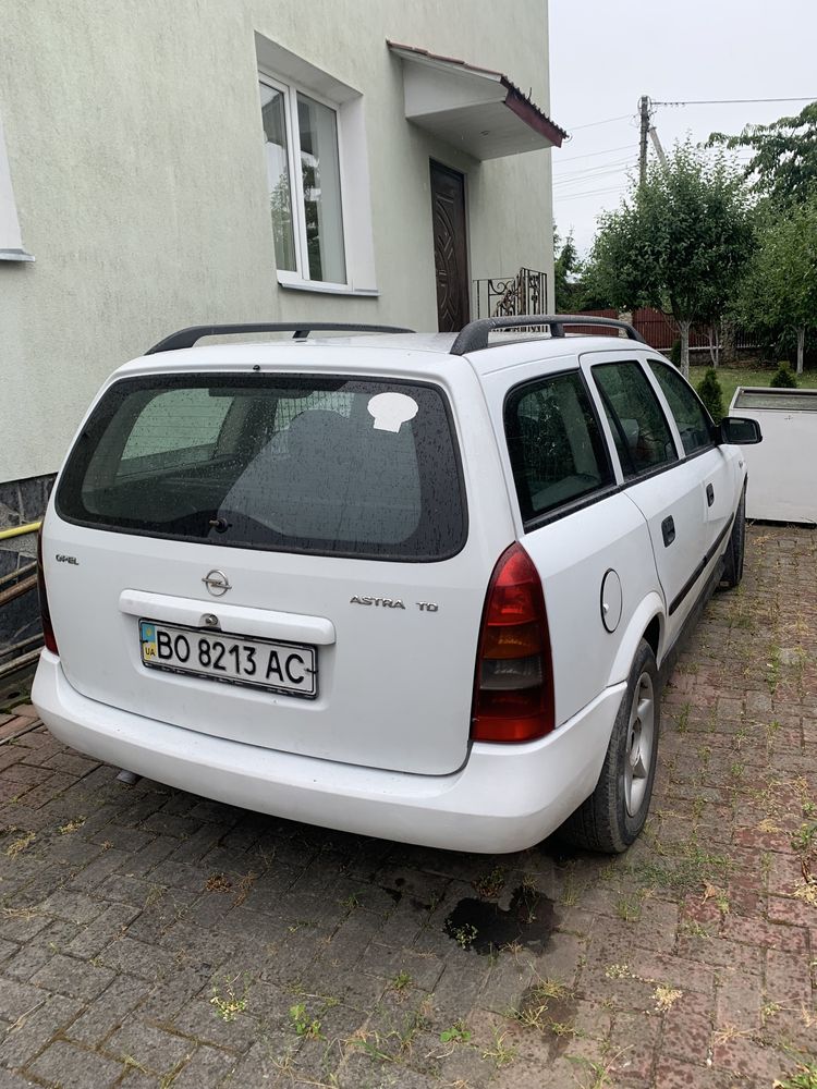 Автомобіль Опель  Астра