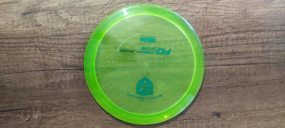 Discgolf 	Discmania 	FD c line	7/6/0/1	jak nowy