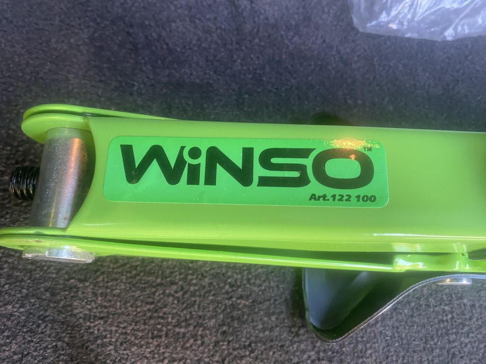 Домкрат винтовой 2Тоны Winso