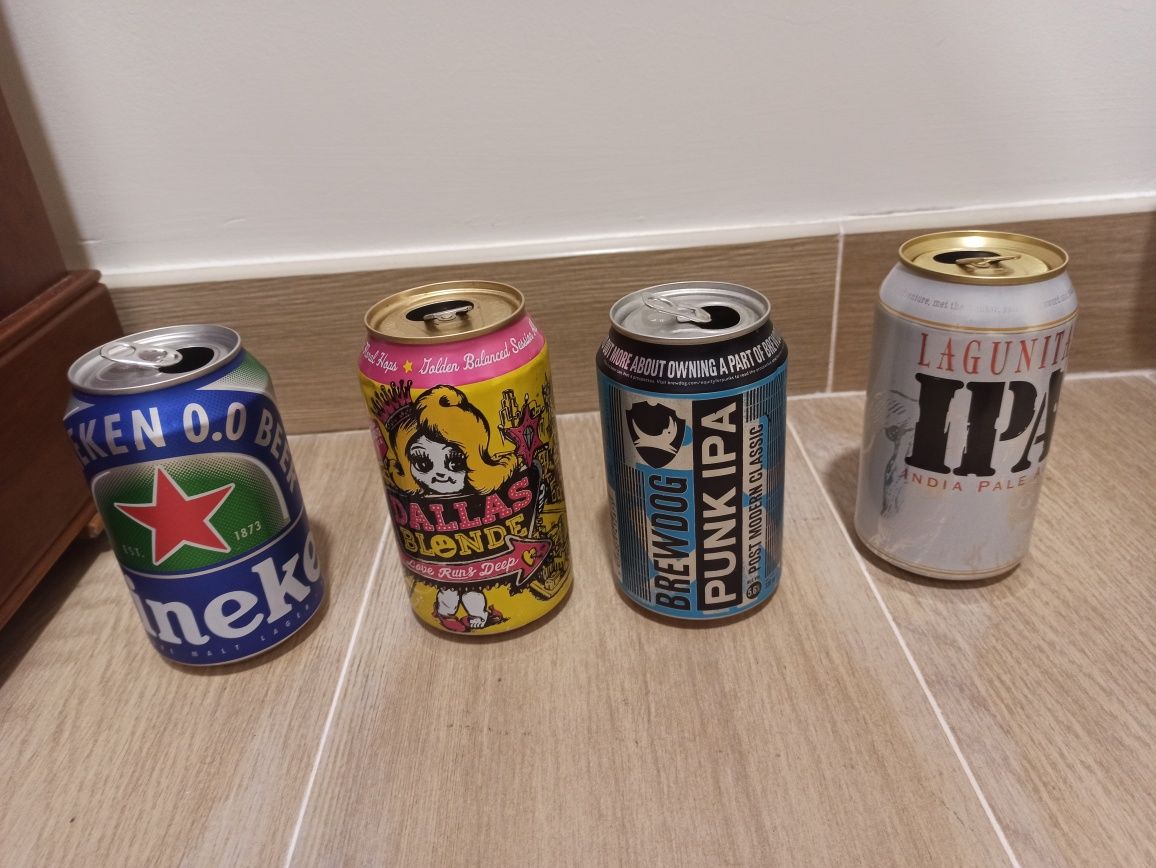 Latas de coleção variadas