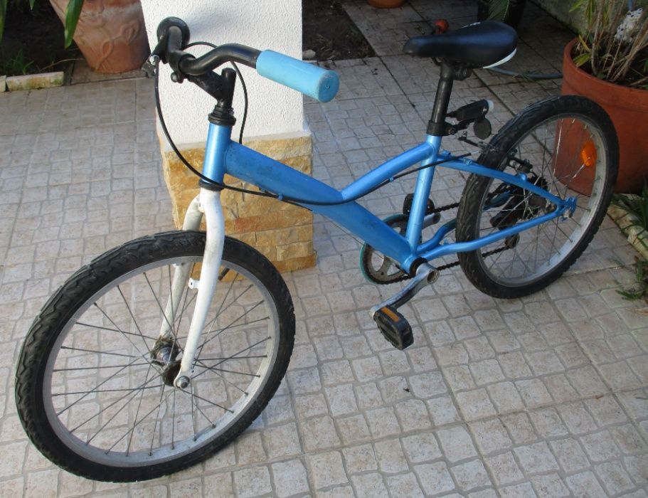 Bicicleta criança usada a funcionar – Roda 20