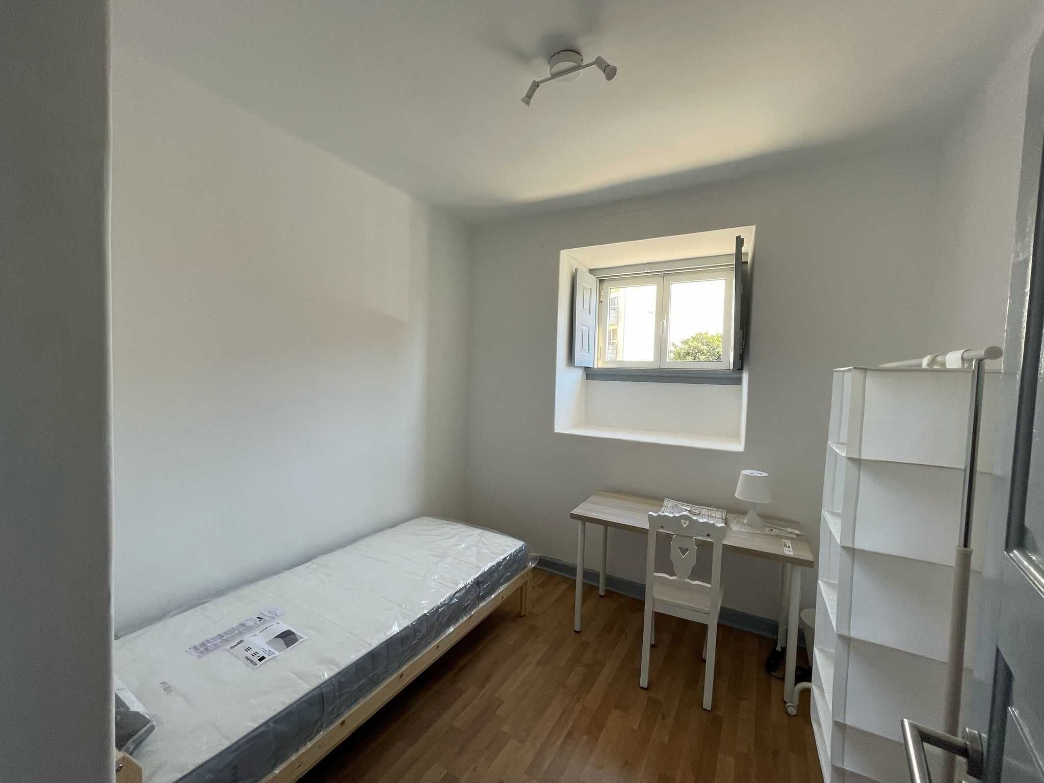 Quartos junto a praça da República