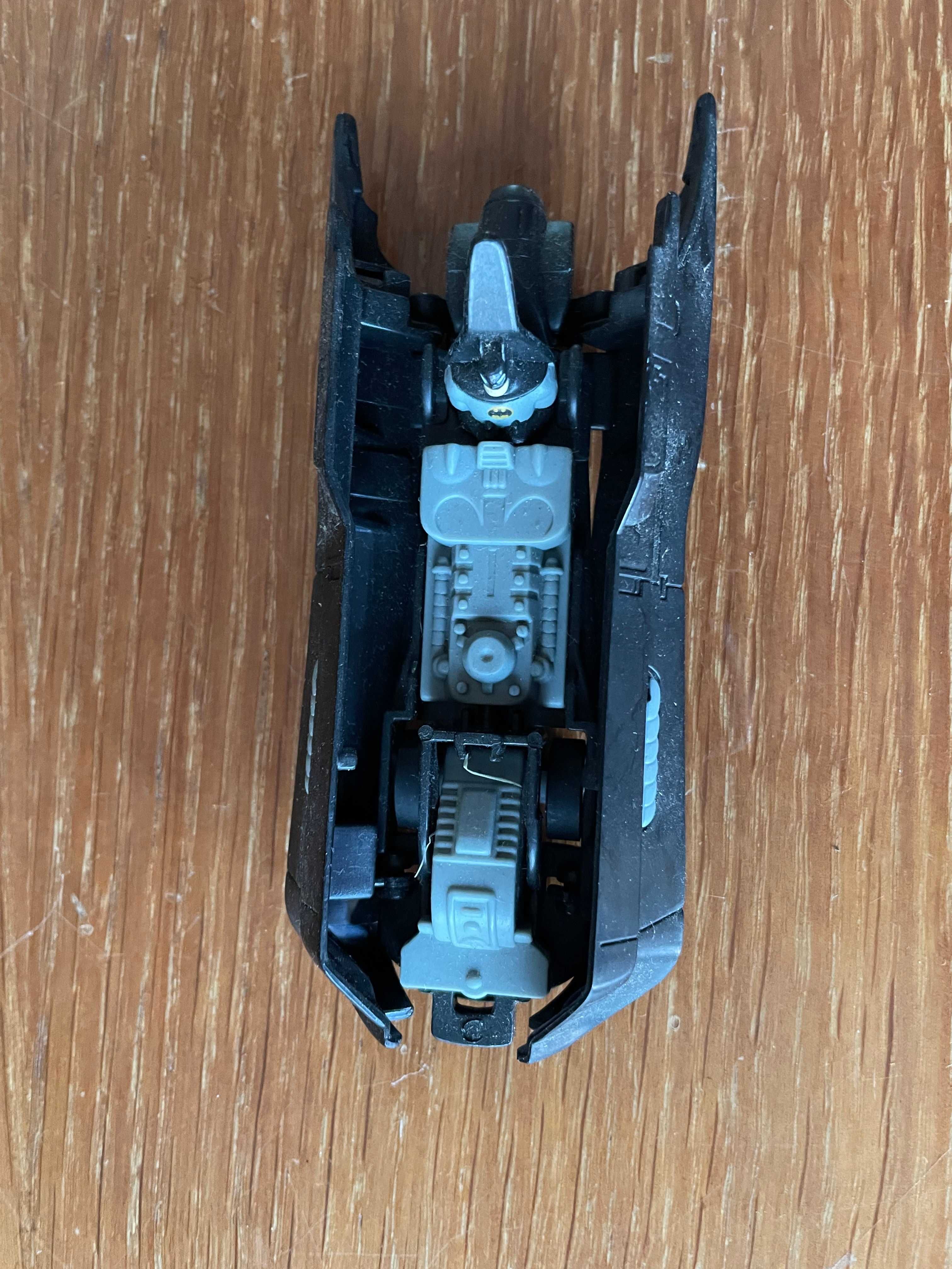 Batmobile vintage 1997 DC Comics